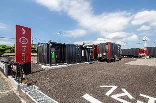 hotel r9 the yard ube