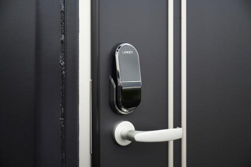 hotel r9 the yard ube