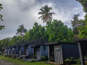 kaliraya surf kamp by eco hotel laguna