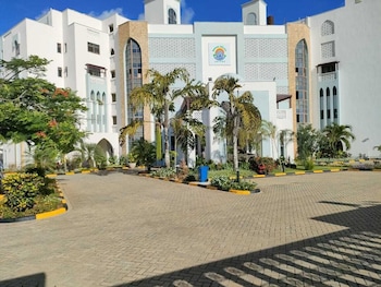 the royal shanza