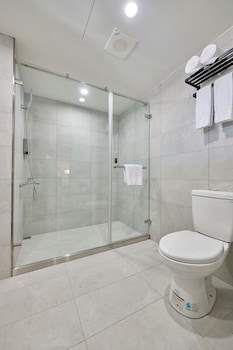 comma boutique hotel