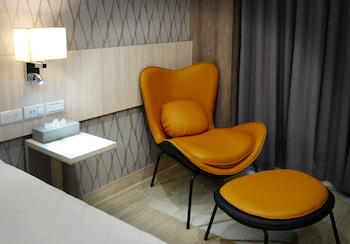 comma boutique hotel