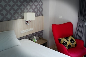 comma boutique hotel