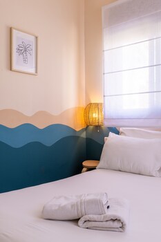 domus bat galim hotel