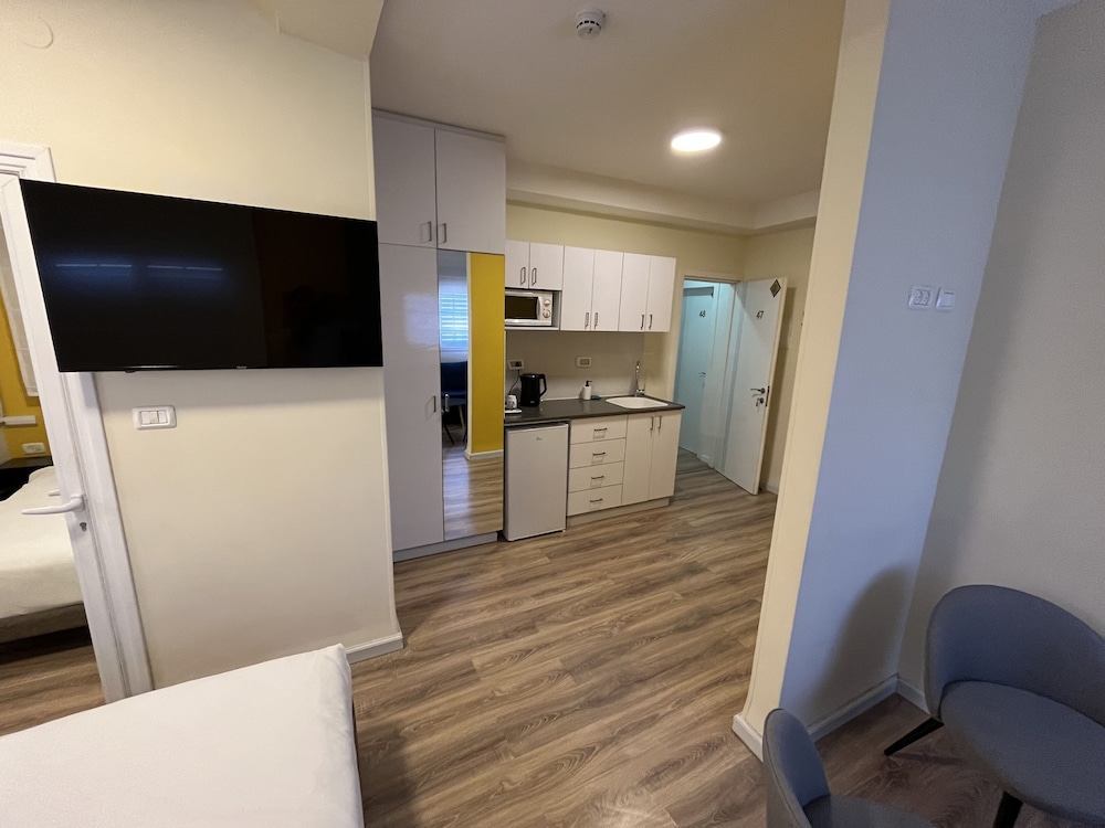 domus bat galim hotel