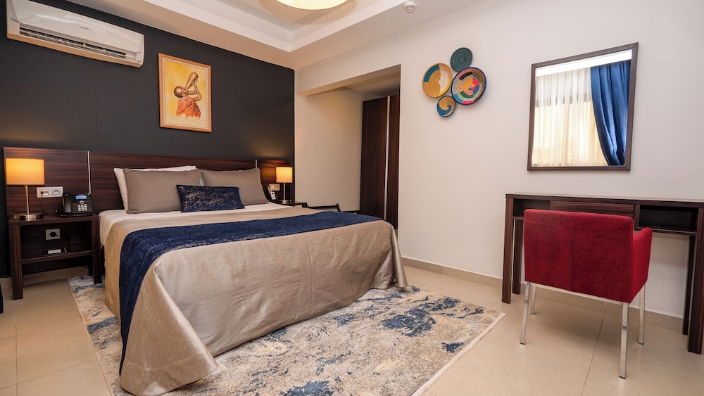 souare premium hotel