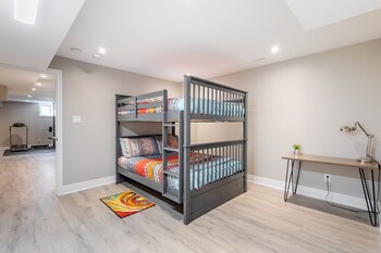 globalstay waterfront 5br townhouse private hot tub gym sauna