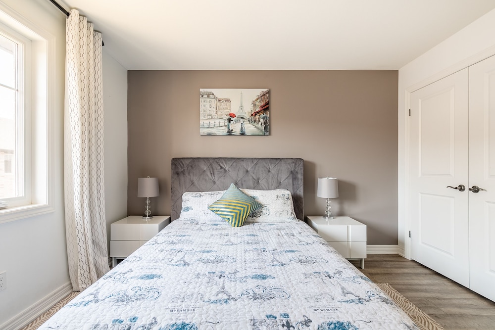 globalstay waterfront 5br townhouse private hot tub gym sauna