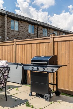 globalstay waterfront 5br townhouse private hot tub gym sauna