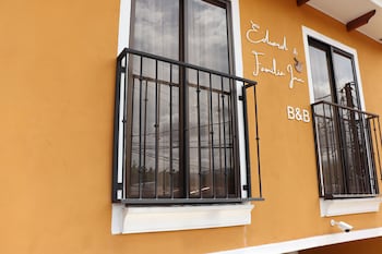 airport sjo residence 2 edward and familia