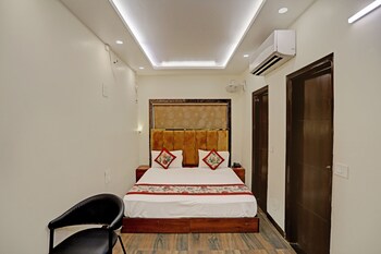 staybook atlanta new delhi train station