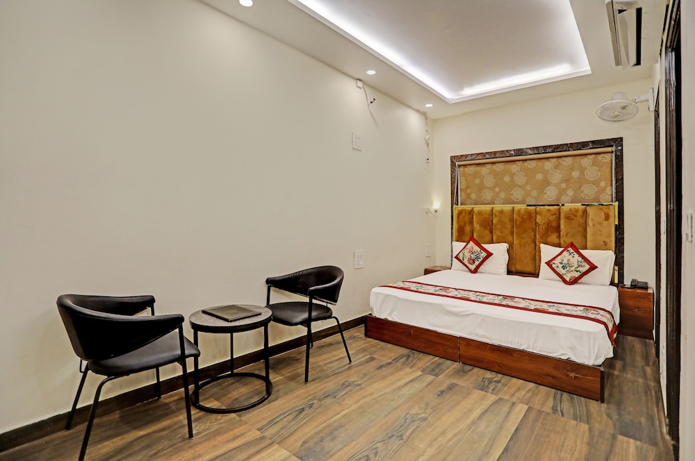 staybook atlanta new delhi train station