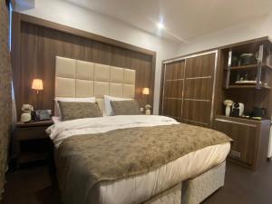hotel cataleya bv