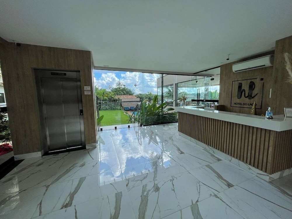 hotel do lago