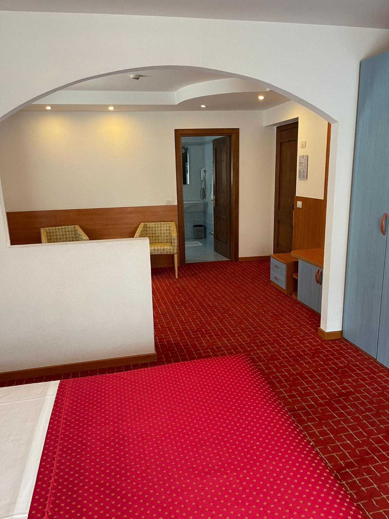 Hotel Londra,Madonna Di Campiglio>>Andalo,3 star