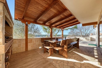stone house captivating villa in pridraga zadar