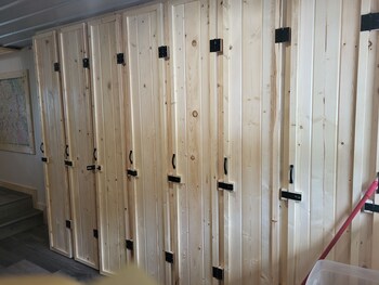 The Orchard Hostel Private Bunks,Radium Hot Springs>>Brisco,2 star