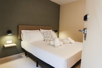 mythic valencia hotel