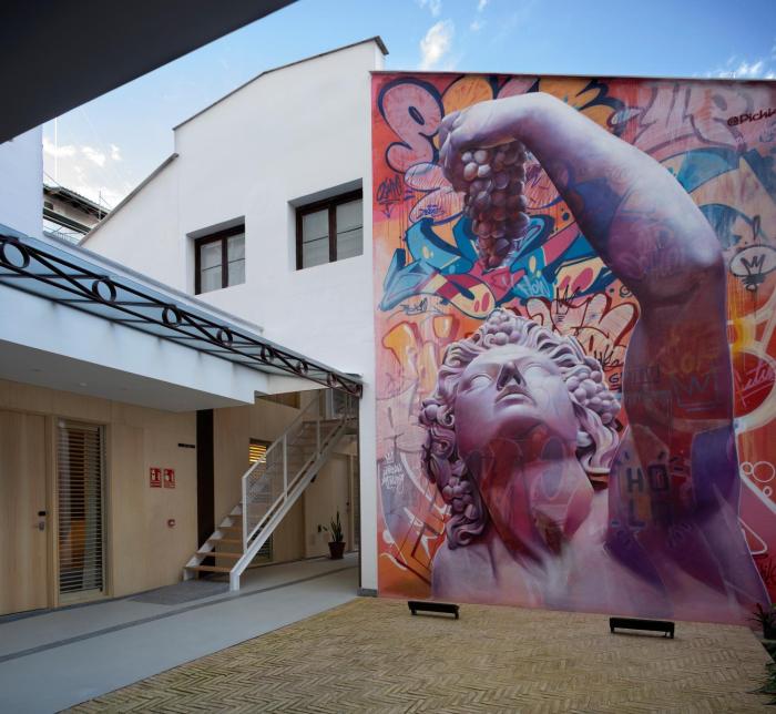 mythic valencia hotel