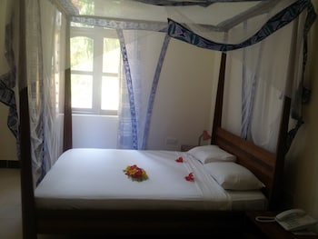 mnarani beach cottages