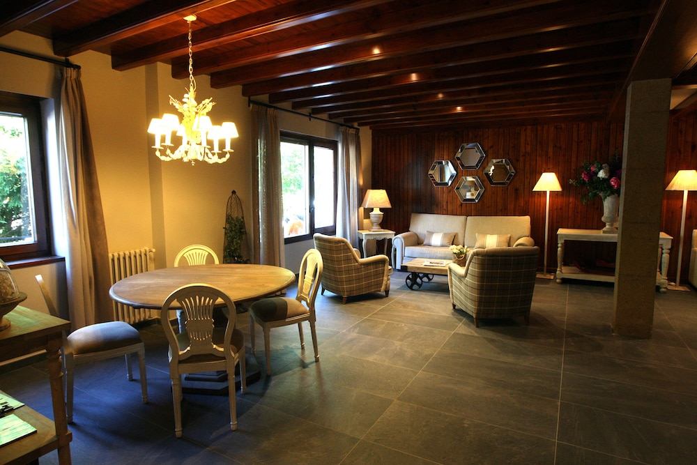 hotel and spa real villa anayet