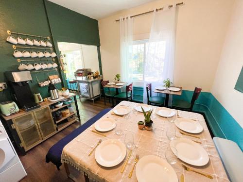 ith mission beach backpacker hostel