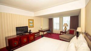 redtop hotel and convention center