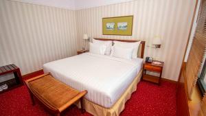 redtop hotel and convention center