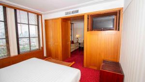 redtop hotel and convention center