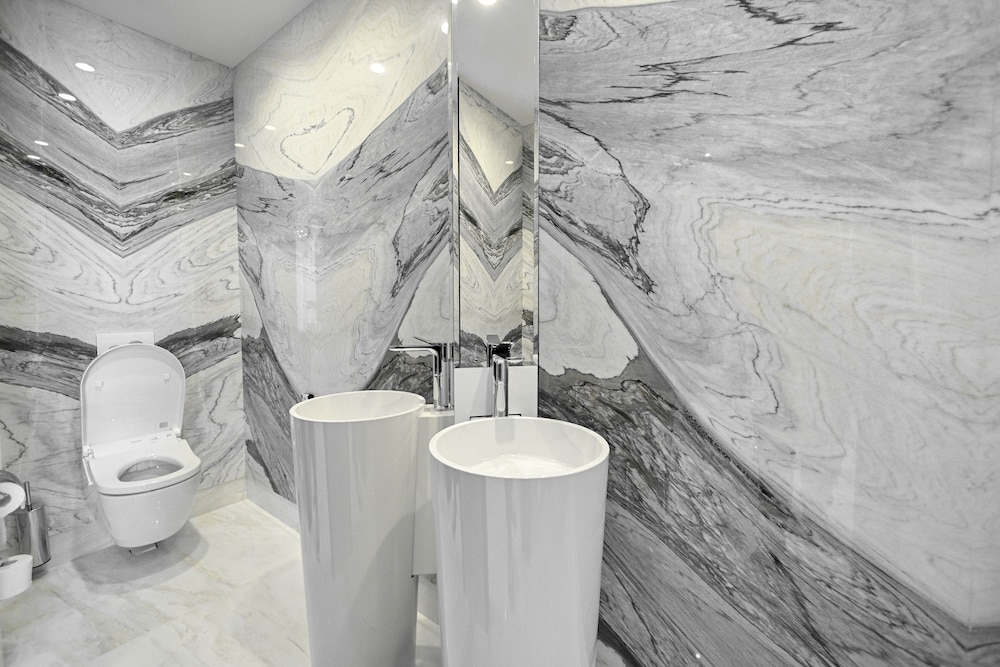 seven visions resort and places the dvin