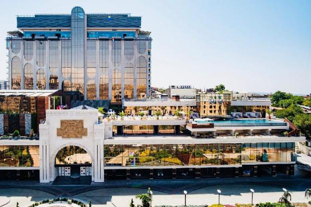 seven visions resort and places the dvin