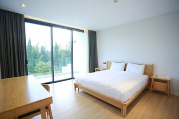 the point resort golf view villa