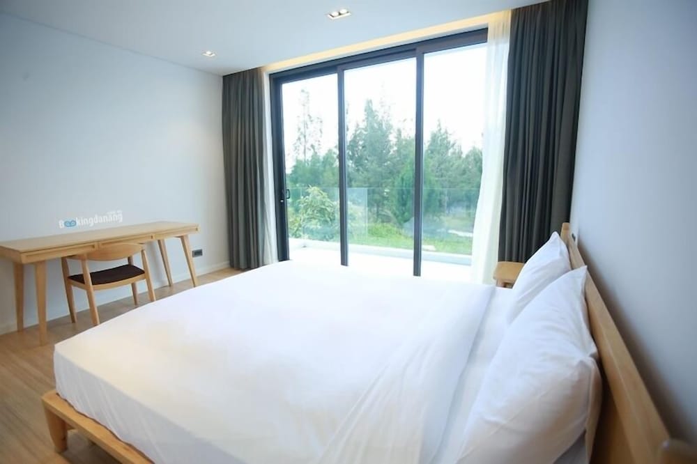 the point resort golf view villa