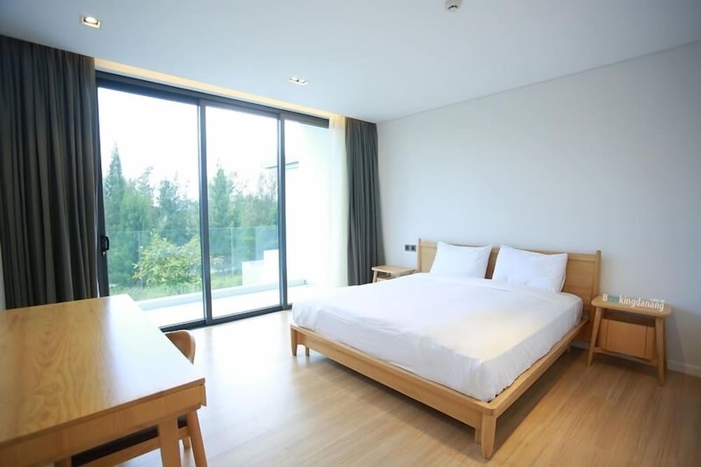 the point resort golf view villa