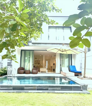 the point resort golf view villa