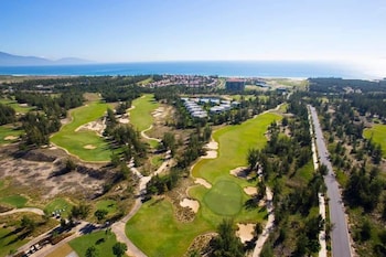 the point resort golf view villa
