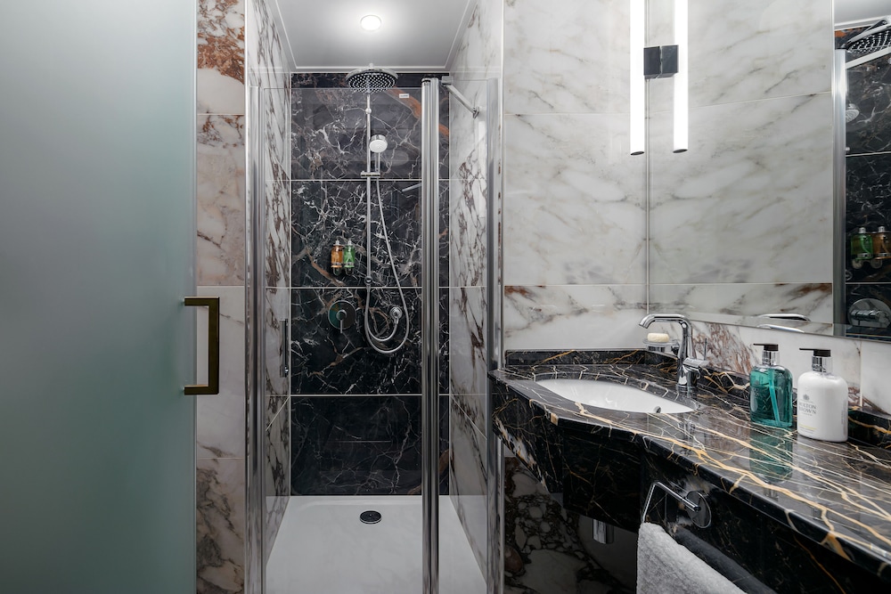 allure hotel prague