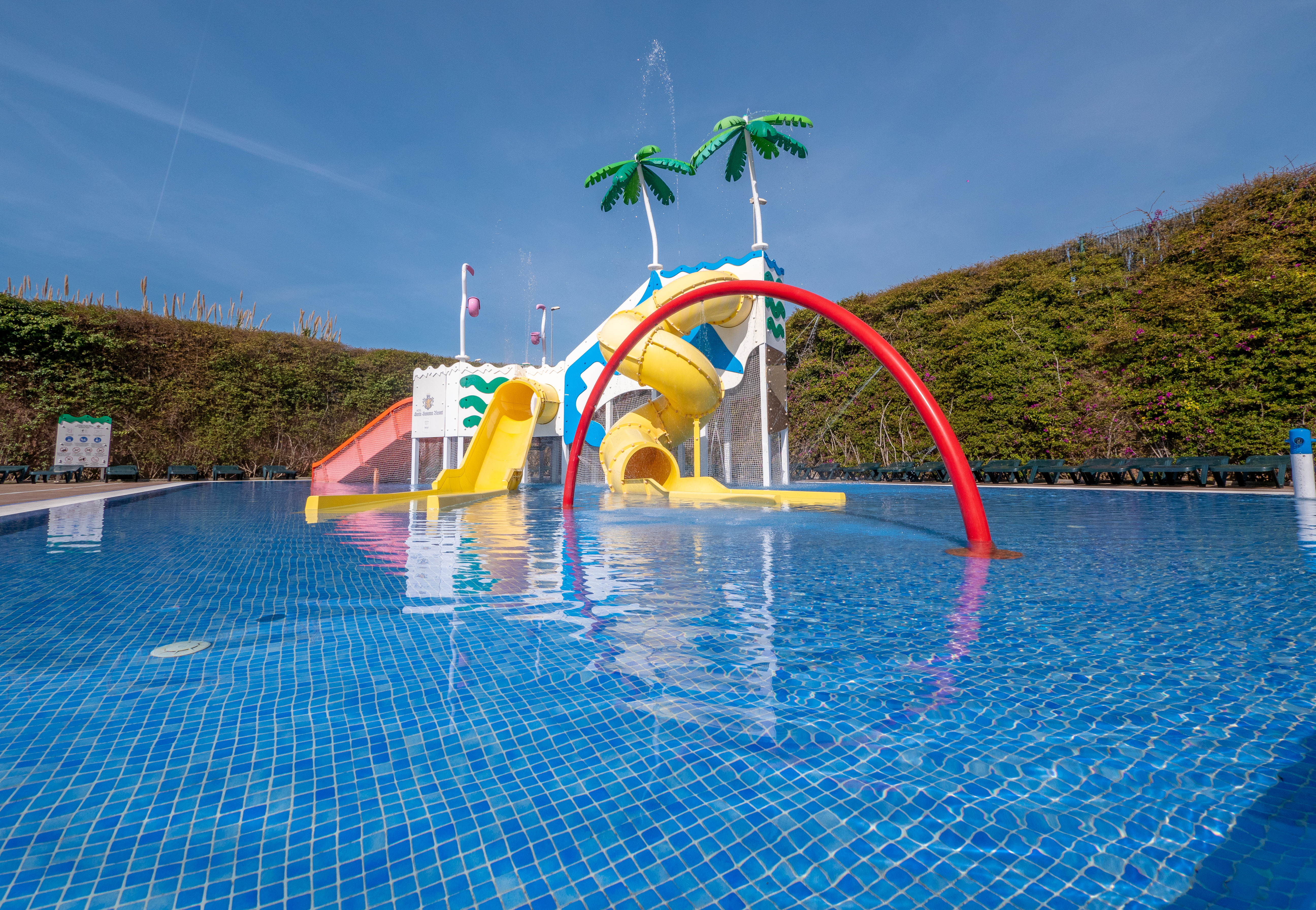 santa susana resort