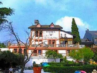 santa susana resort