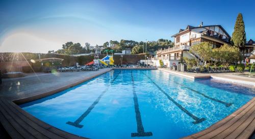 santa susana resort