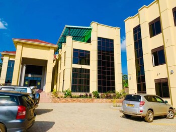 golden castle hotel