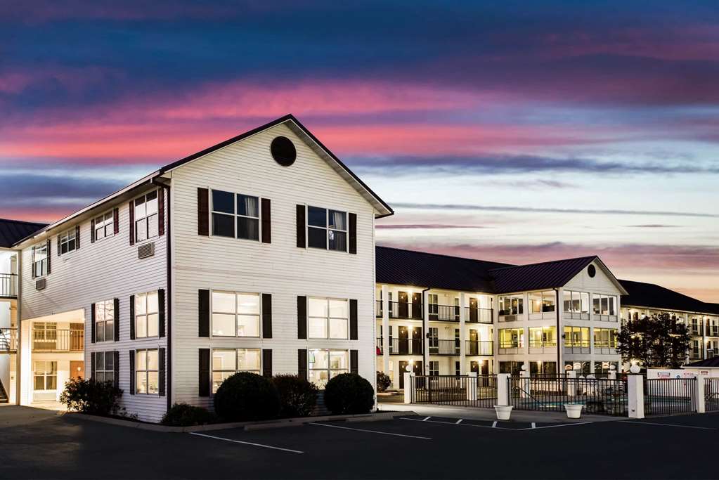 super 8 by wyndham sevierville riverside