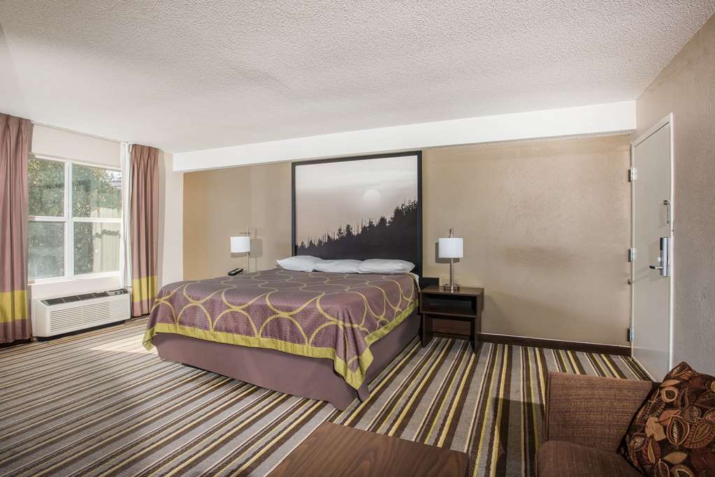 super 8 by wyndham sevierville riverside