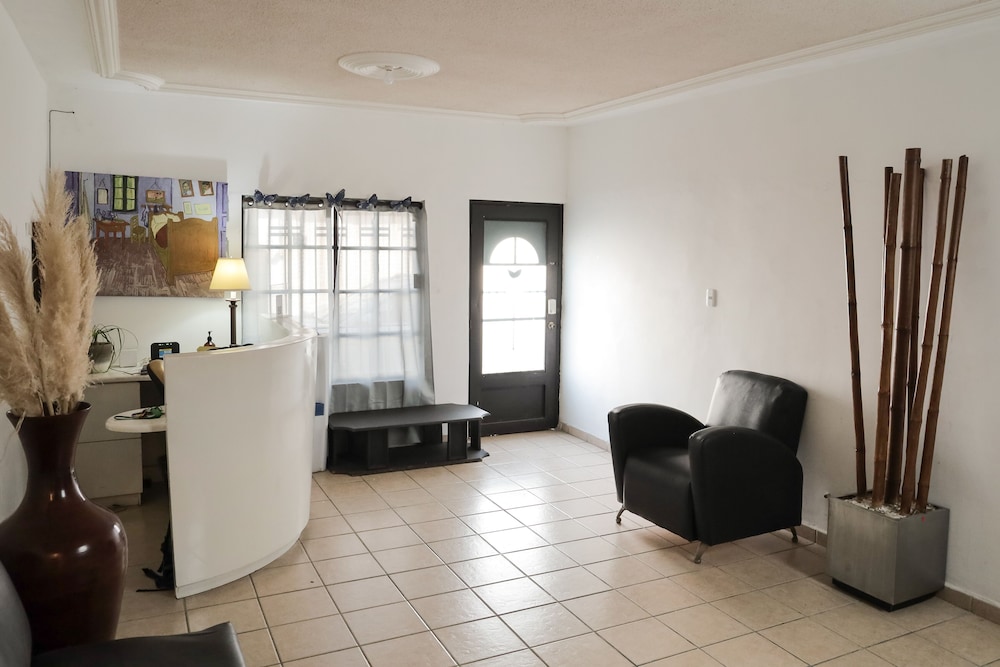 antique guest house fundidora