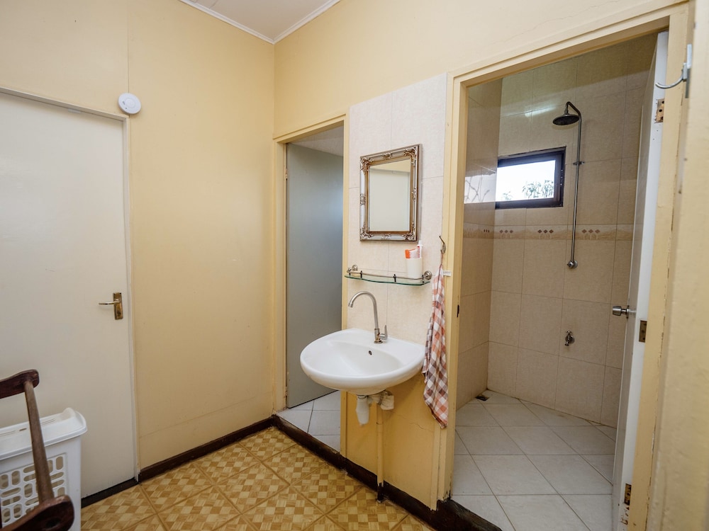 stunning 3 bed house in paramaribo maries place
