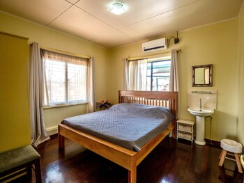 stunning 3 bed house in paramaribo maries place