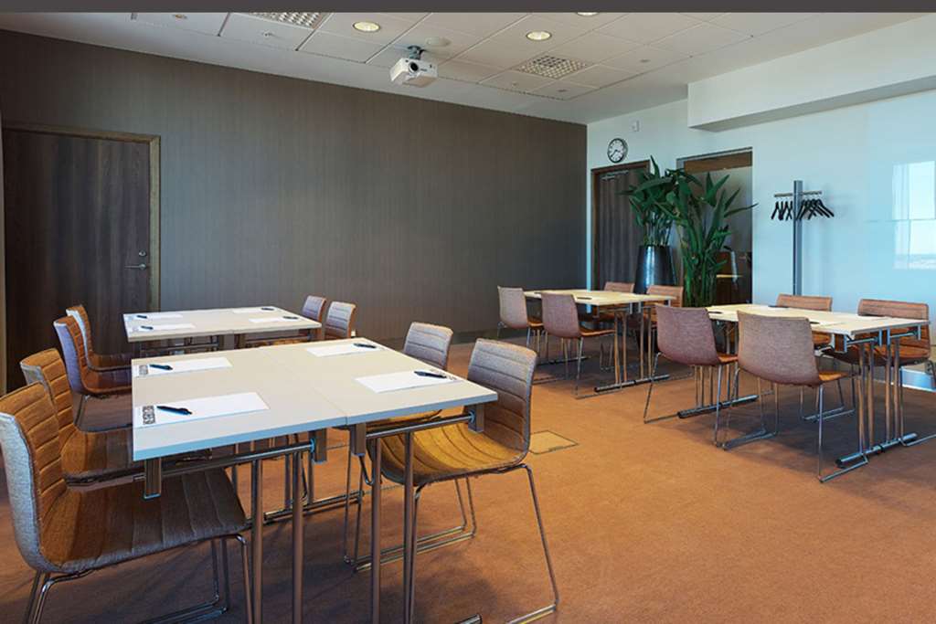 clarion hotel arlanda airport terminal