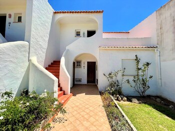 armacao de pera twins 1 with pool