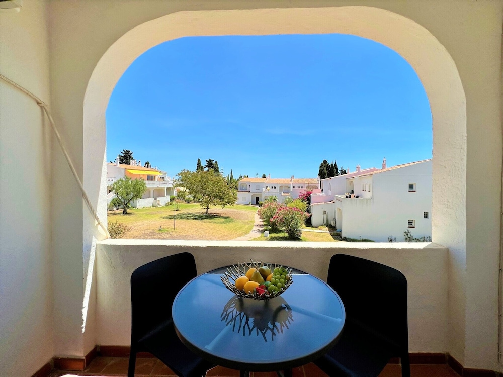 armacao de pera twins 1 with pool