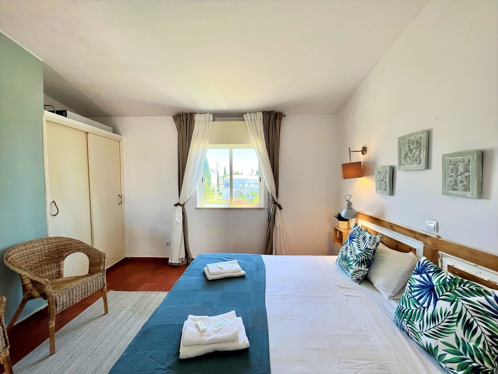 armacao de pera twins 1 with pool